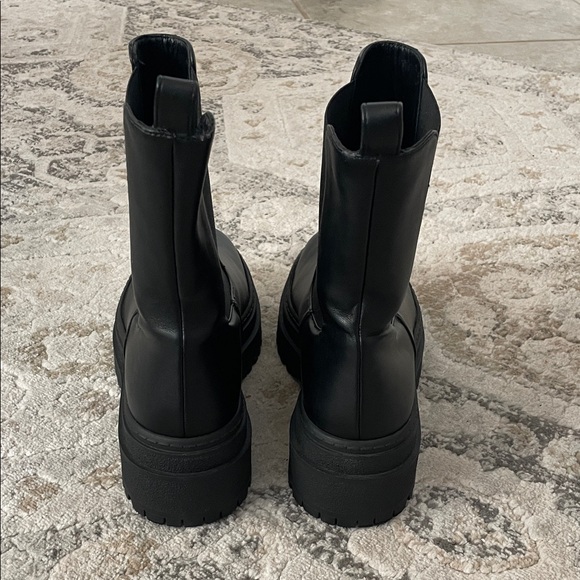 Good American Chunky Platform Boots - Picture 4 of 10
